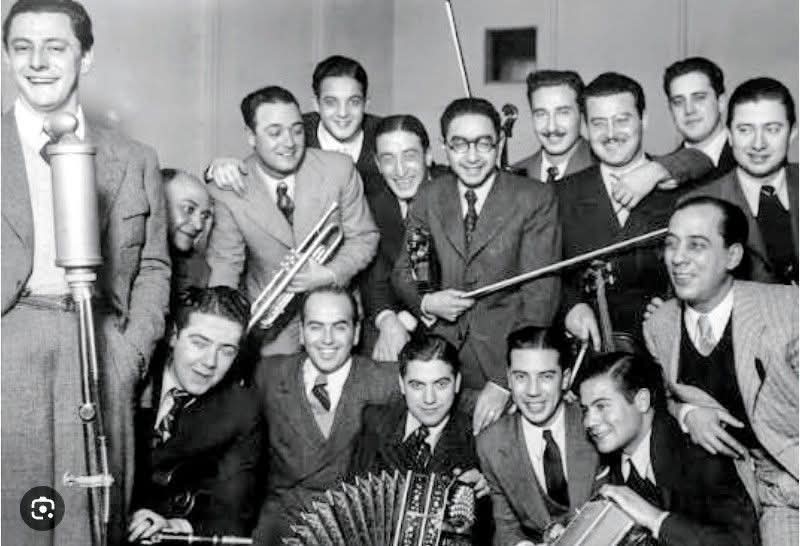 Marabú:
Anibal Troilo debuta con su Orquesta el 1 de Julio de 1937
