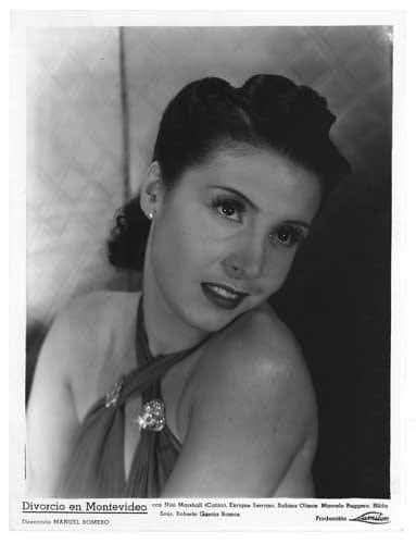 Sabina Olmos — SABINA OLMOS
en "Divorcio en Montevideo" (Manuel Romero, 1939)