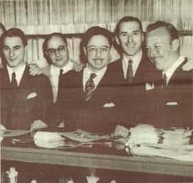 Roberto Goyeneche · Horacio Salgán · Ángel Díaz — Horacio Salgán con sus cantores Ángel Díaz y Roberto Goyeneche.