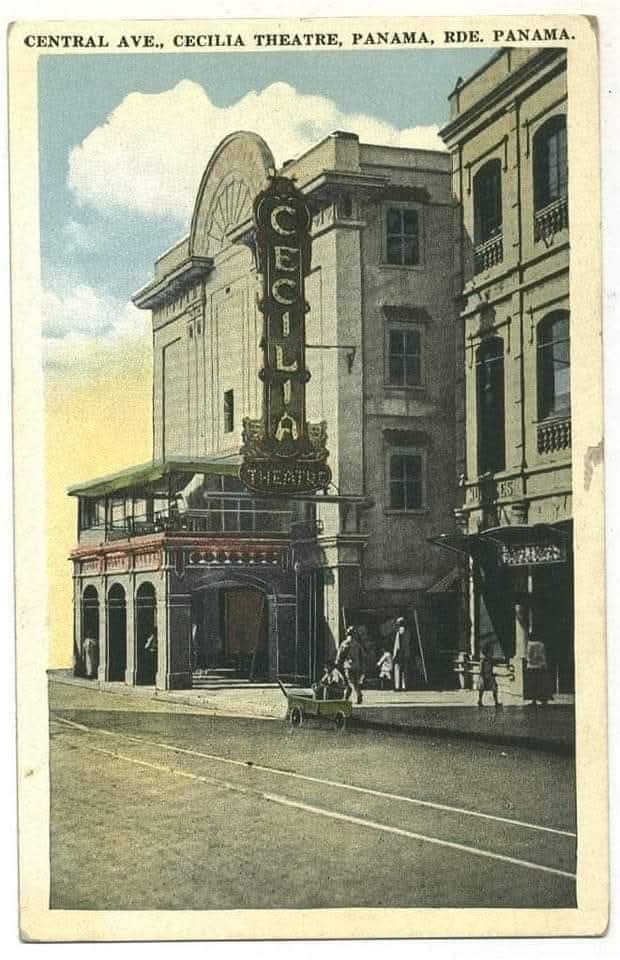 En el teatro Cecilia de Panamá, tuvo que haberse presentado Carlos Gardel, "el Rey del Tango". La fatalidad no quiso que así sucediera, y el país norteño de Sudamérica se quedó sin poder ver personalmente al ídolo del Río de la Plata.
DUILIO TOTO