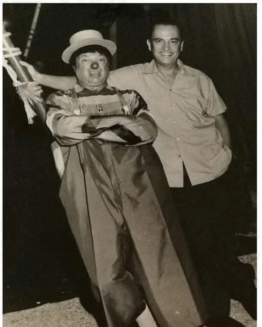 Amigos: 
JOSÉ MARRONE y HUGO DEL CARRIL