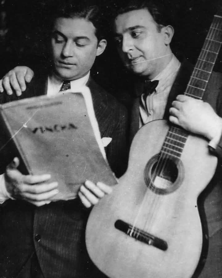 Agustín Magaldi · Pedro Noda — Agustín Magaldi y Pedro Noda en 1933.